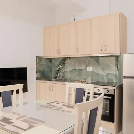 Cozy Steps From The Sea * Saranda