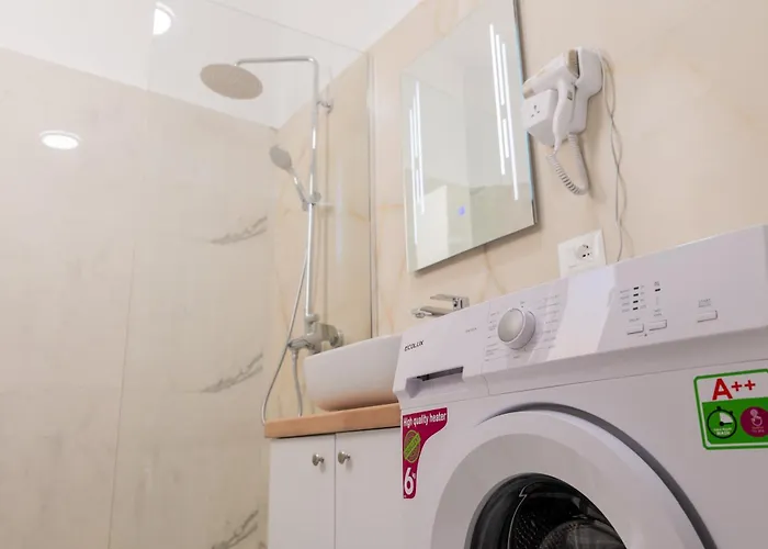 Cozy Steps From The Sea * Saranda